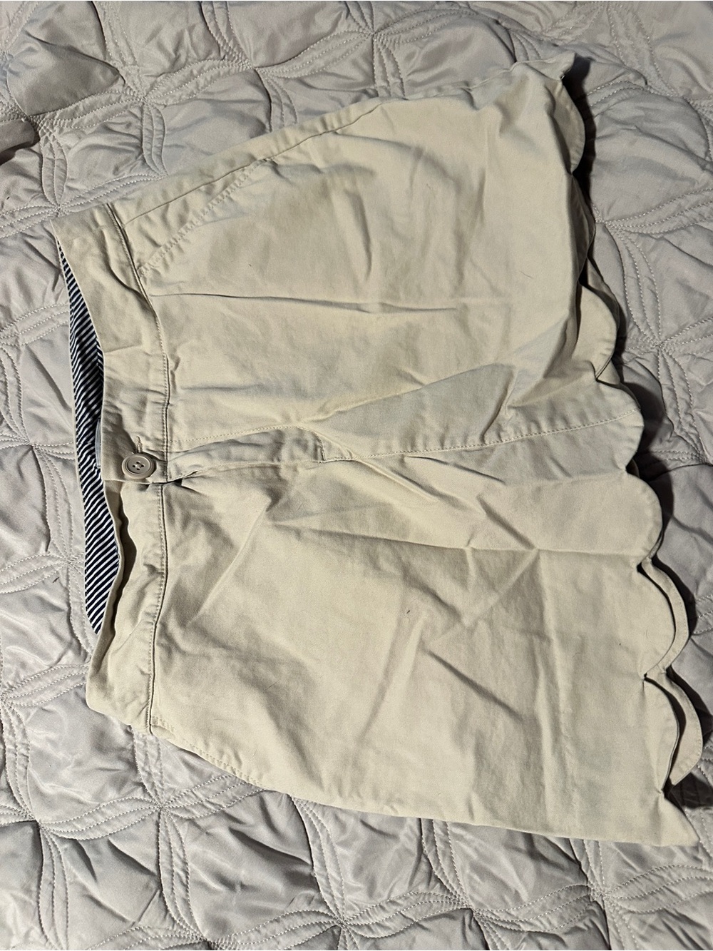Crown & Ivy Scalloped Hem Women's Skort